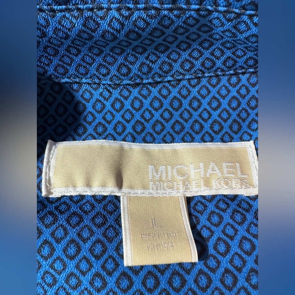 Michael Kors brand, size L.